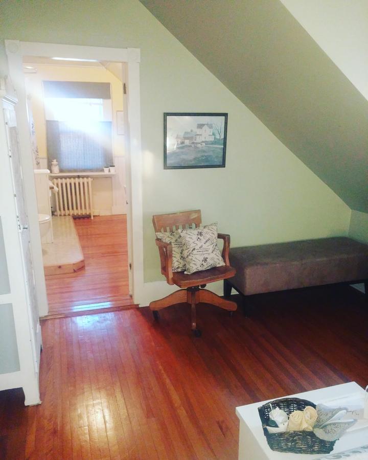 The Cosy Cottage Inn Сейнт Джон Екстериор снимка