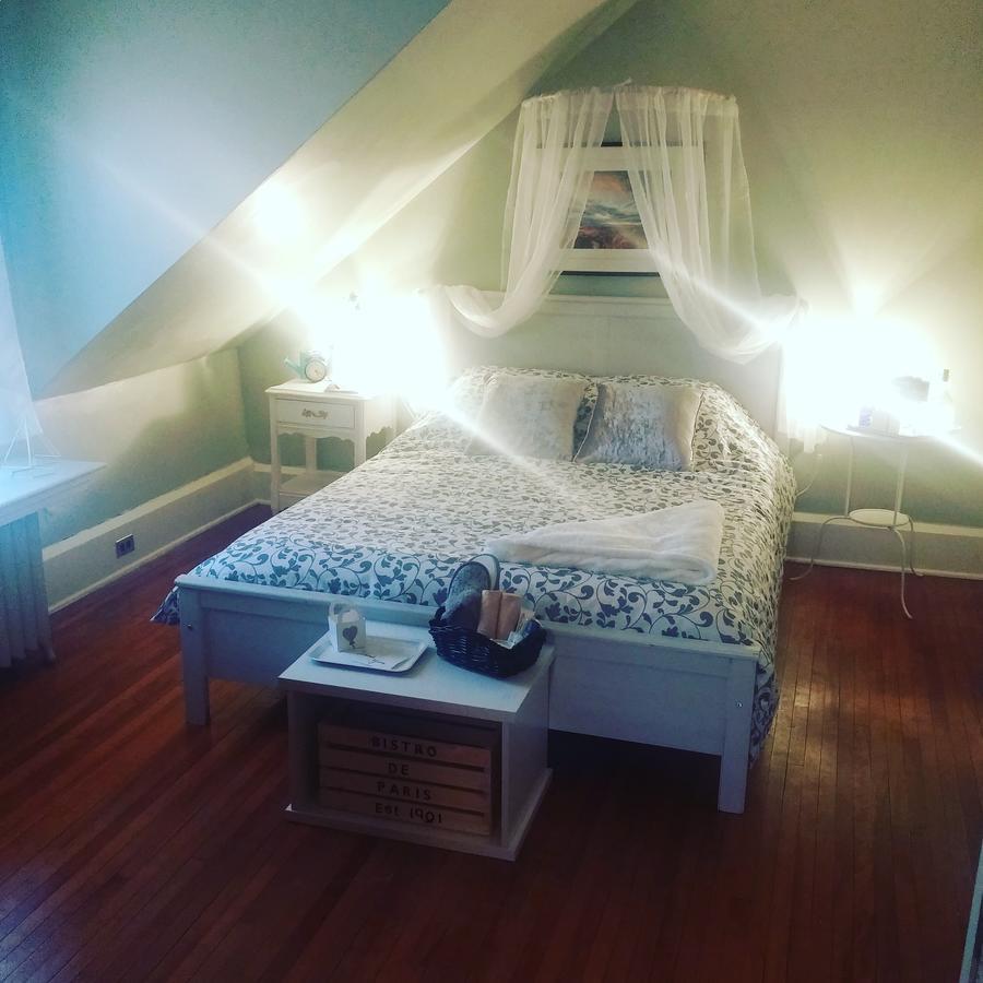 The Cosy Cottage Inn Сейнт Джон Екстериор снимка